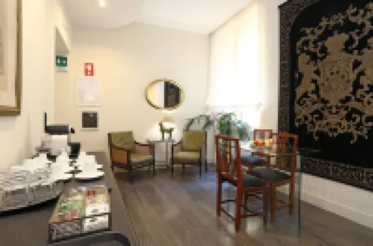 레지던스 카부르 로마