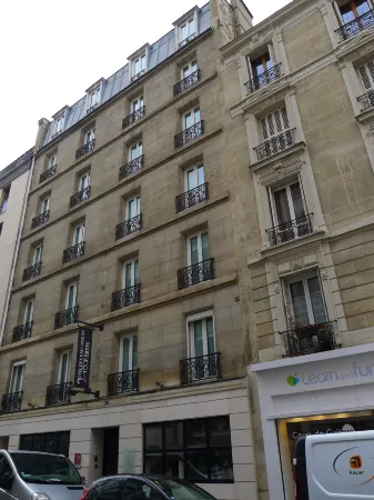 Hôtel de l'Exposition - Tour Eiffel Отели рядом с достопримечательностью «Лебединый о.»