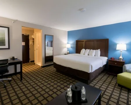 Baymont by Wyndham Detroit Airport/Romulus Hotel di Romulus