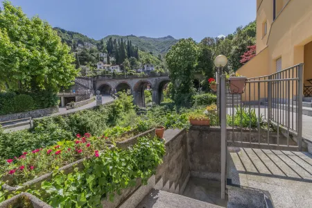 Amazing Life House Отели рядом с достопримечательностью «Кастелло ди Вецио»