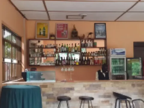 Hotel Park House Ξενοδοχεία στην πόλη Igara