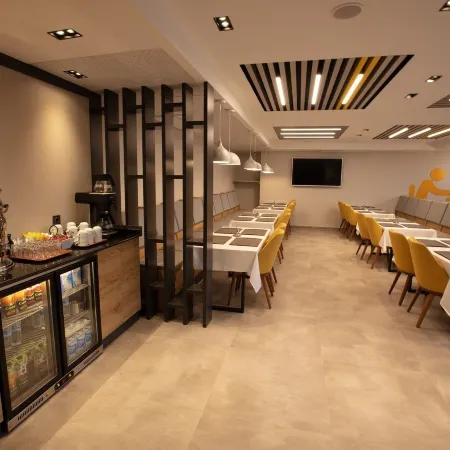 Valent Otel Business