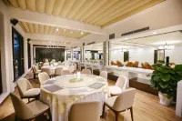 Songlam Waterfront Hotel Отели в г. TT. Xuan An