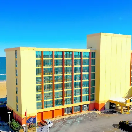 Ocean Resort Отели рядом с достопримечательностью «Пляж Кроатан-Бич»