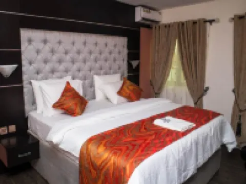 โรงแรมเศรษฐ์