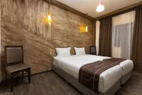 Alaska Resort Hotels near Lake Sevan