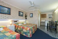 Cara Motel فنادق في Tinana