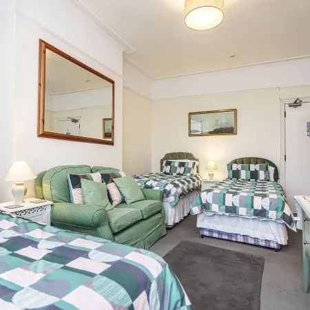 The Ravensbourne Hotel
