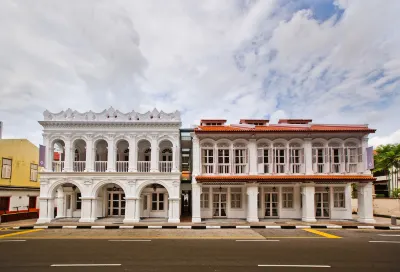 The Sultan Hotels near Masjid Sultan Mosque