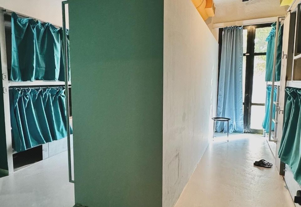 2. 아이코닉 아텐스..