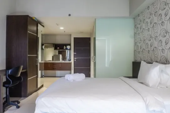 Classic Modern Studio Room Apartment at the Square Surabaya