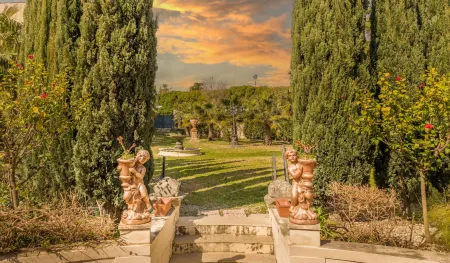 Villa Nicolaci-Liberty Suites Noto Отели рядом с достопримечательностью «Via Nicolaci»