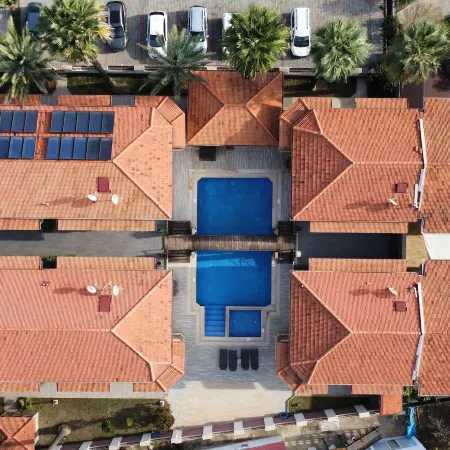 Dolphin Apart Hotel
