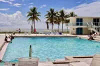 Direct Ocean Front Condo Miami Beach - Private Pools