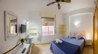 Hostal Guillot - Beach