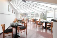 Ambassador Parkhotel - 3-Star
