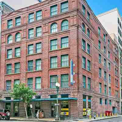 Stunning Apartments - Near FQ and Bourbon Hotel Exterior