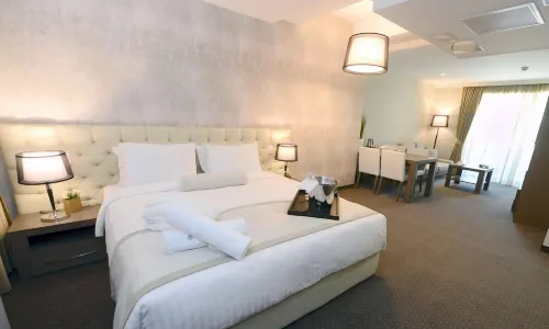 Alexandar Square Boutique Hotel