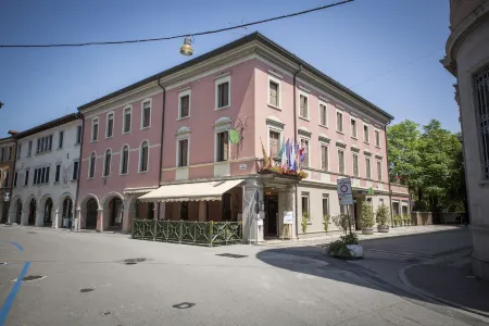 Hotel Spessotto Отели в г. Портогруаро