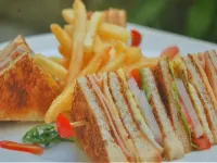 Vaali Maldives Island Escapes & Dive - breakfast