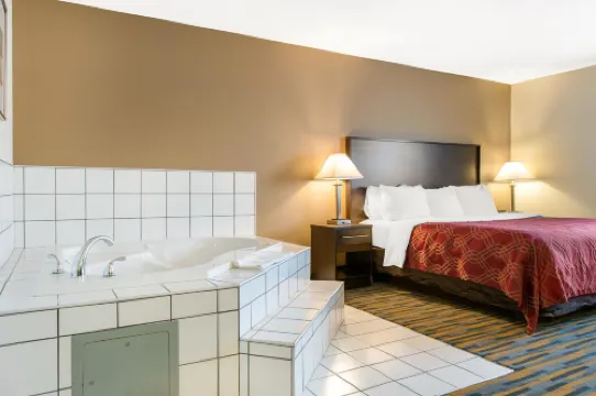 Quality Inn Noblesville-Indianapolis Hotels in Noblesville