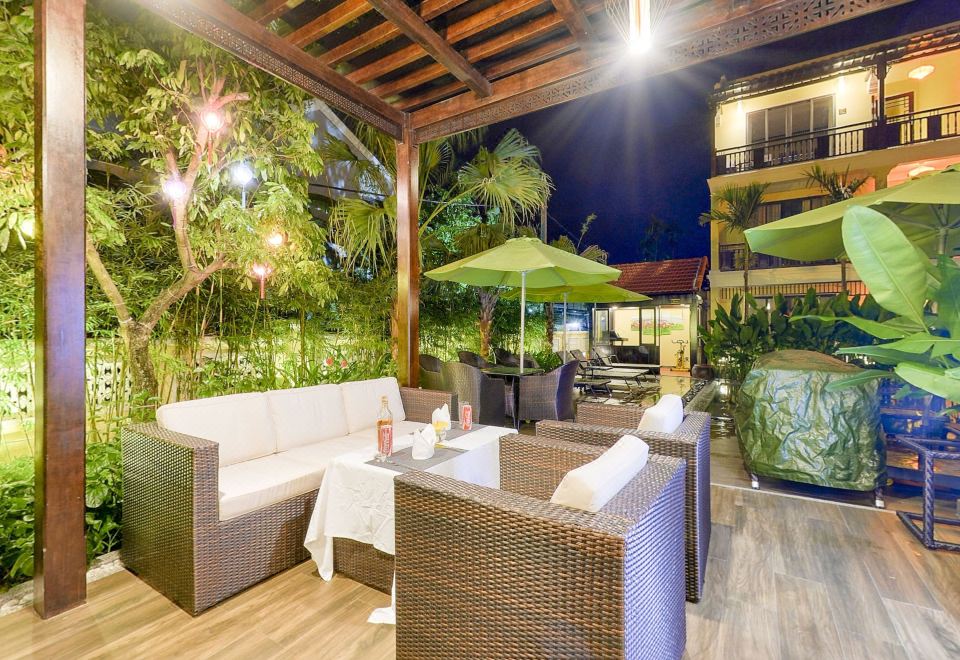 호이안 필드 부티크 리조트의 수영장 또는 스파