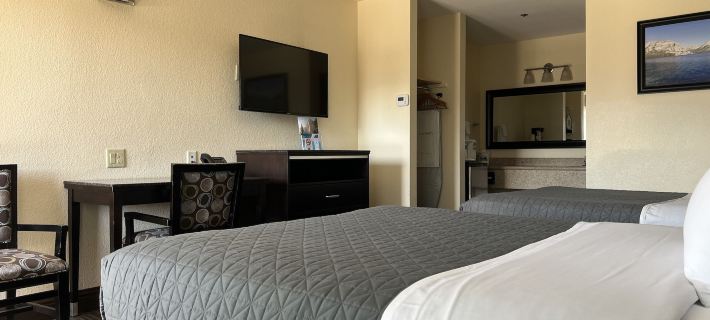 Yosemite Sierra Inn Hotels in Oakhurst