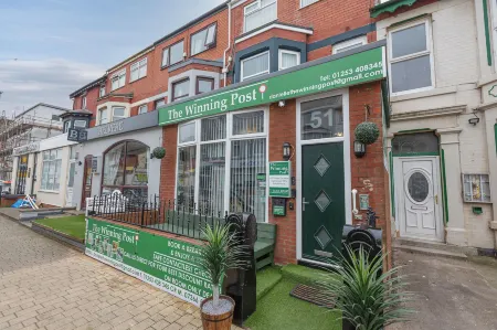 The Winning Post Отели рядом с достопримечательностью «Solaris Centre»