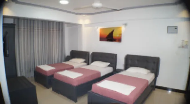 Econo Lodge Hotels near Kariakoo