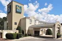 Quality Inn & Suites Raleigh North Raleigh Các khách sạn ở Raleigh