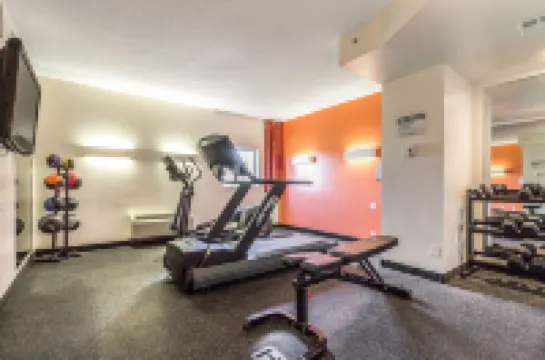 โมเทล 6 คิงส์ตัน, ออนแทริโอ โรงแรมในคิงส์ตัน