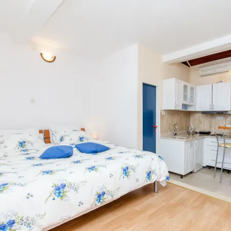 Apartments and Room Napoli