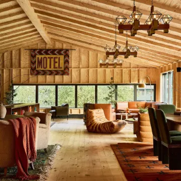 Bluebird Cady Hill Lodge