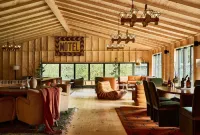 Bluebird Cady Hill Lodge Hotels in Stowe