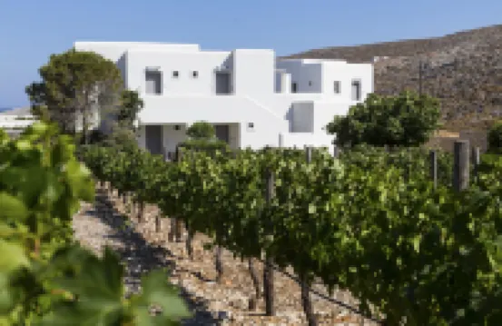 Anemi Folegandros - parking