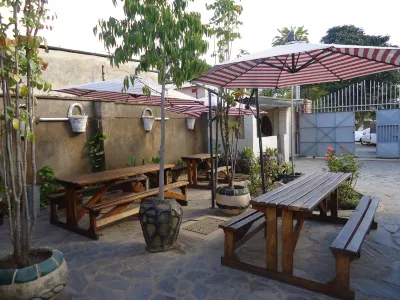 Flintstones Backpackers Hotels in 