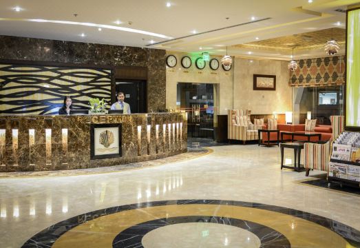 2. 골든 오션 호텔..