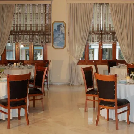 Famissi Hotel