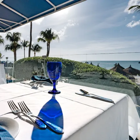 Playa Linda Beach Resort