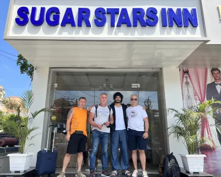 Sugar Stars Inn Отели в г. Варанаси
