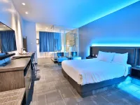 Hôtel Ô Laval Hotel dekat Taman Jarry