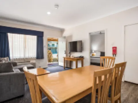 Karratha Central Apartments Hotels in Karratha