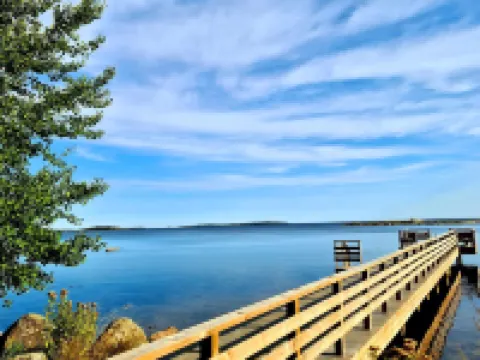 コレヴィクス キャンピング オーク ストゥギュビー AB カールスハムンのホテル