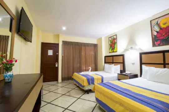 ホテル アンバサダー メリダ のホテル