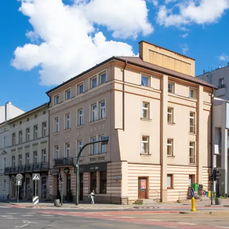 Aparthotel Globus Kraków Отели рядом с достопримечательностью «Синагога Исаака»