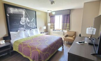Super 8 by Wyndham Paris TN