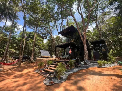 Padel Lodge Koh Chang Hotel di Teluk Bang Bao