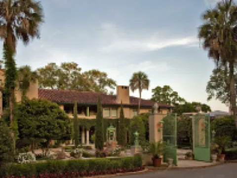 Club Continental Hotels in Orange Park