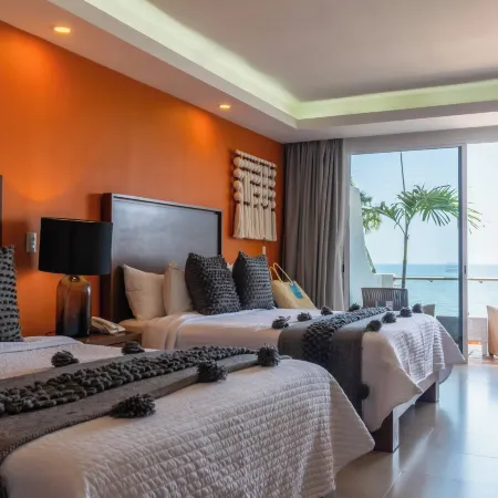 The Paramar Beachfront Boutique Hotel with Breakfast Included - Downtown Malecon