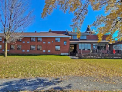 Ramada by Wyndham Arnprior Hotels in Renfrew County